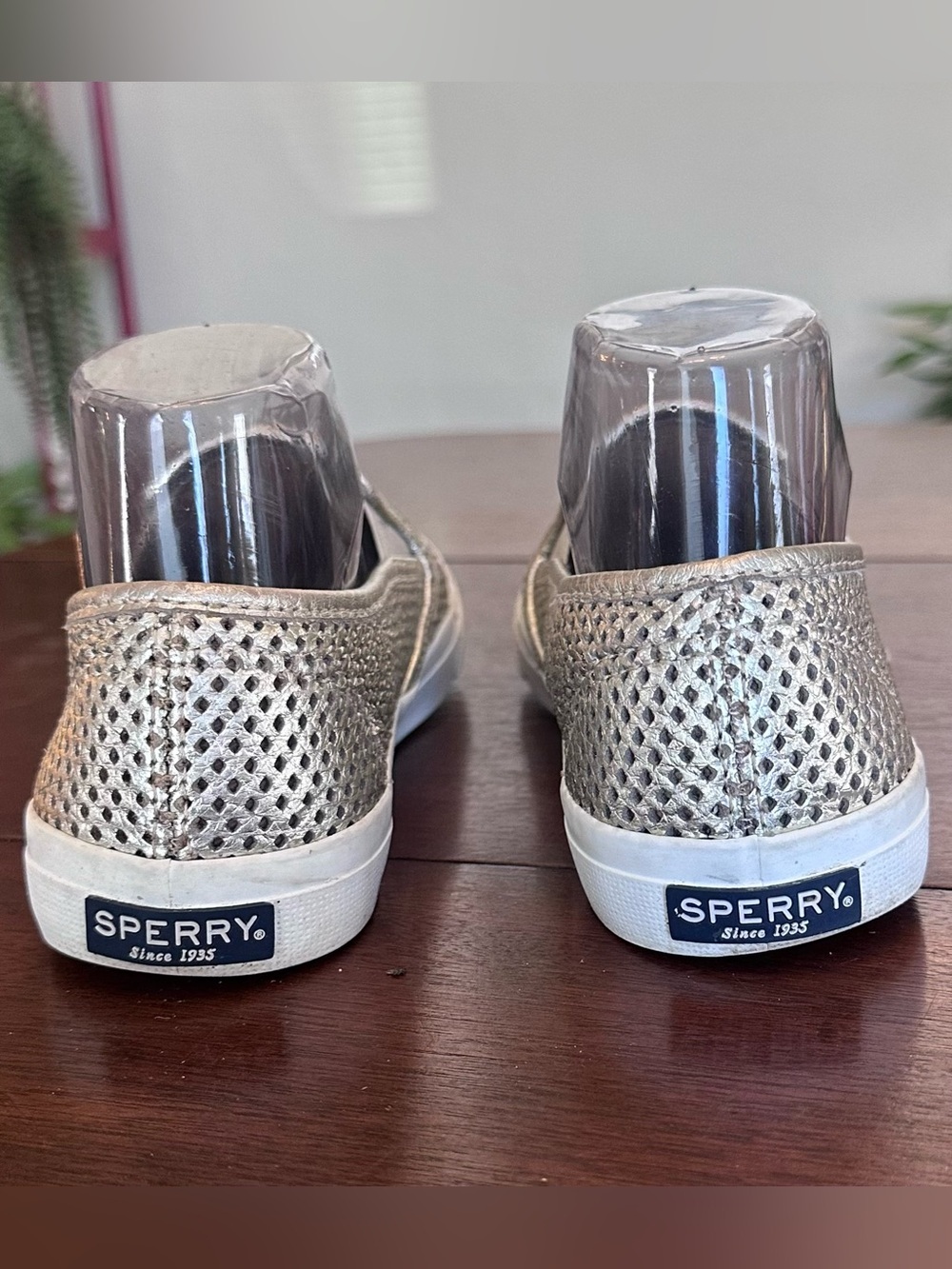 Sperry Slip-On Sneakers Gold Metallic Leather Perforated | Size 7.5 - Picture 7 of 9